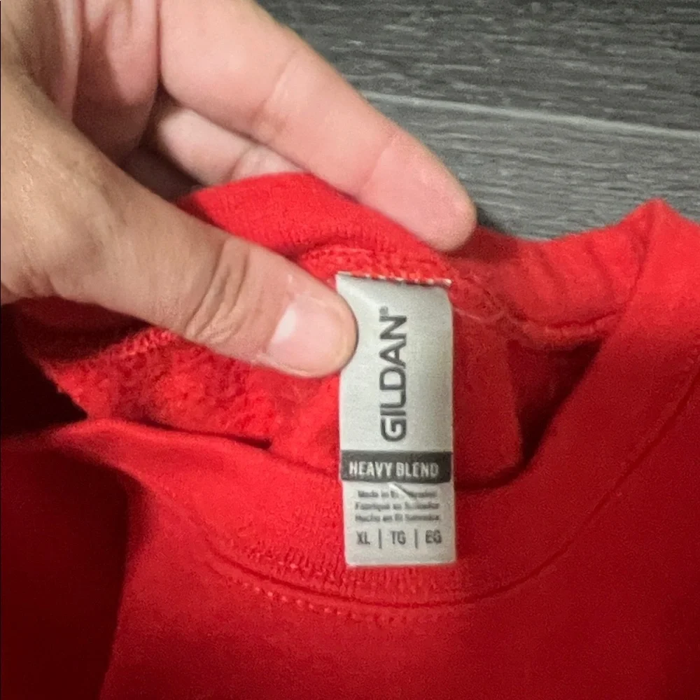 Gildan Red Heavy Blend Crewneck Sweatshirt - Picture 2 of 4
